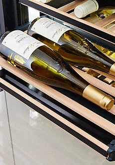 6112.2 Weinschrank